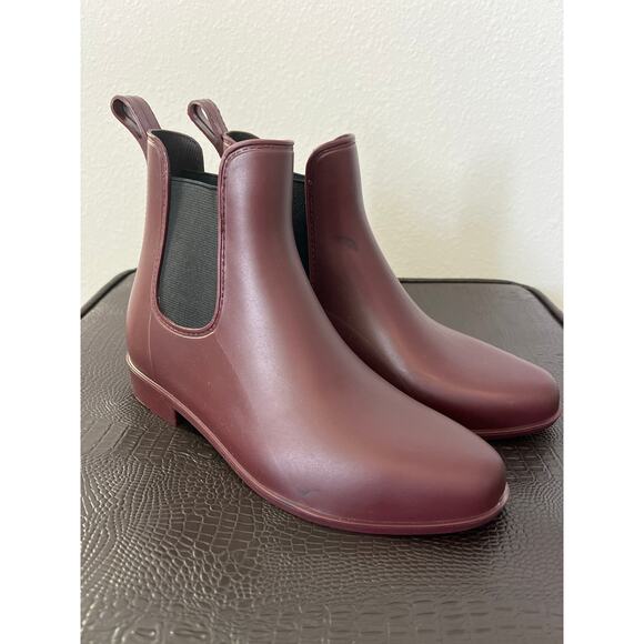 A NEW DAY Burgundy Ankle Rubber Rain Boots - Picture 2 of 9